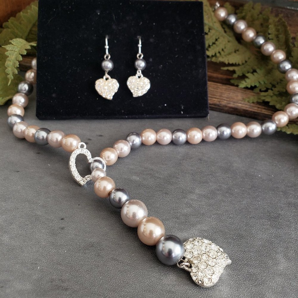 Avon Sweet Pearlesque Set